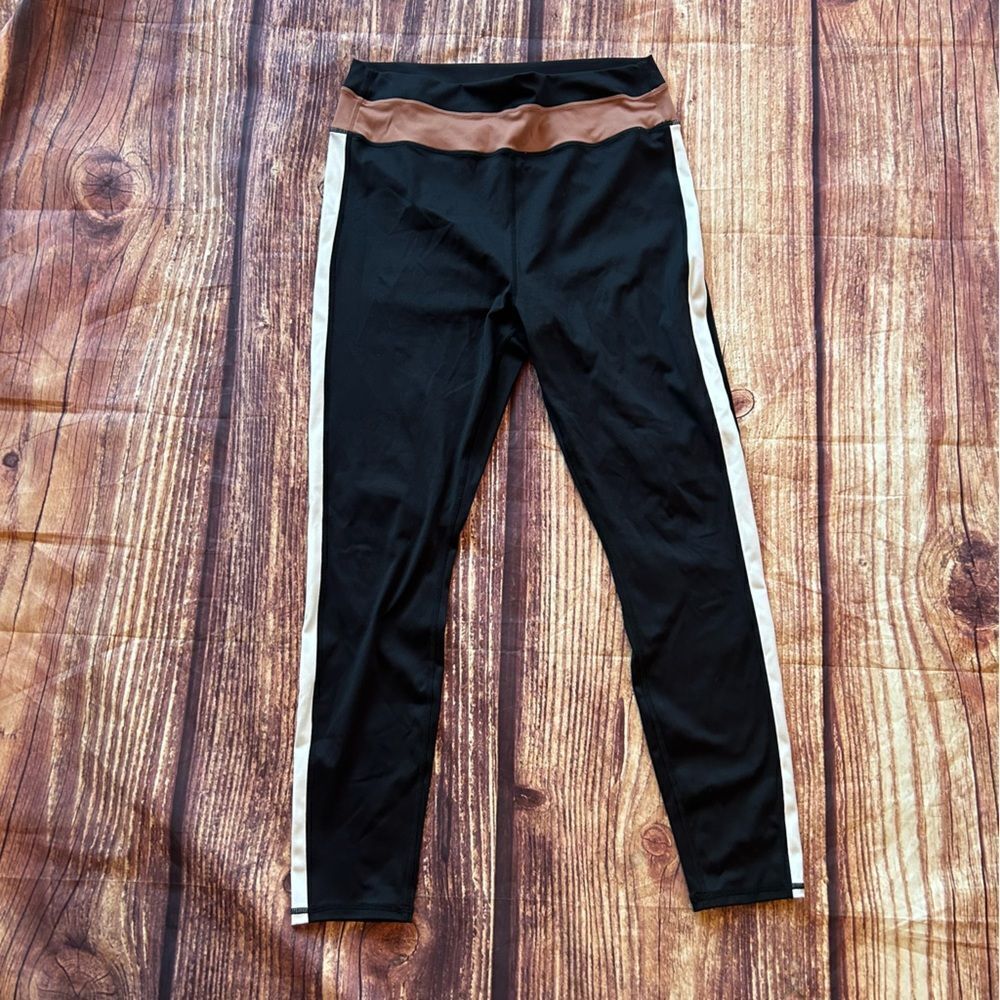 Women’s Z Supply Active Leggings Black with white and brown stripes Size XL